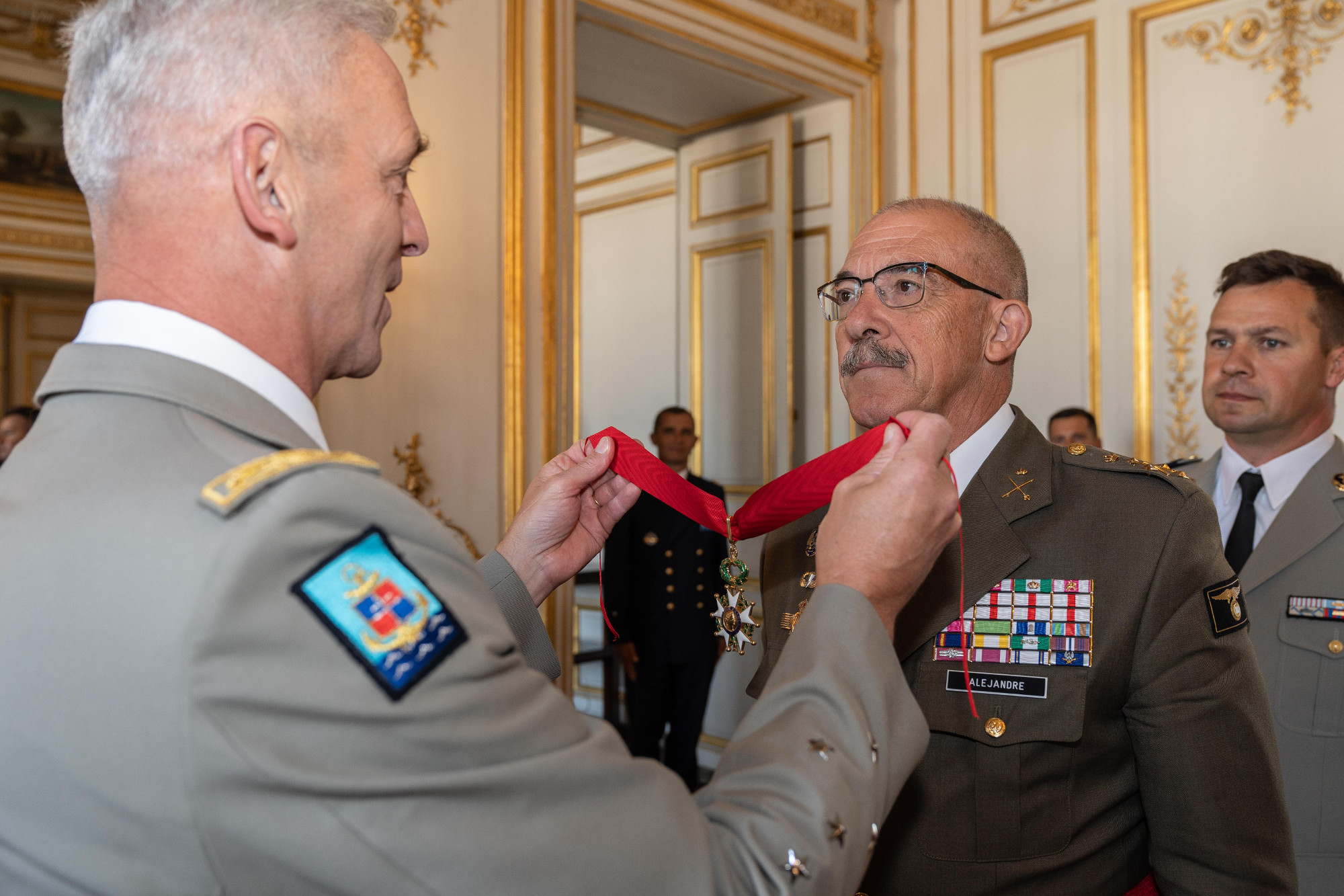 El JEMAD es condecorado con la Legión de Honor de Francia