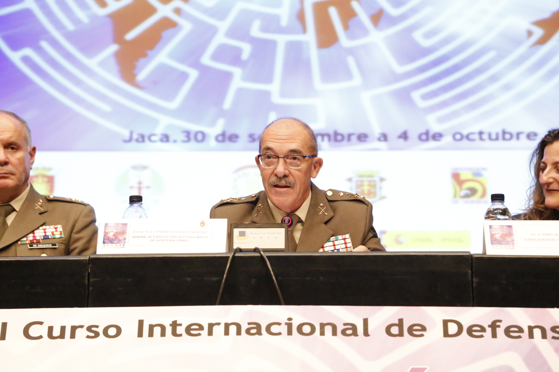 El JEMAD clausura el XXVII Curso Internacional de Defensa de Jaca