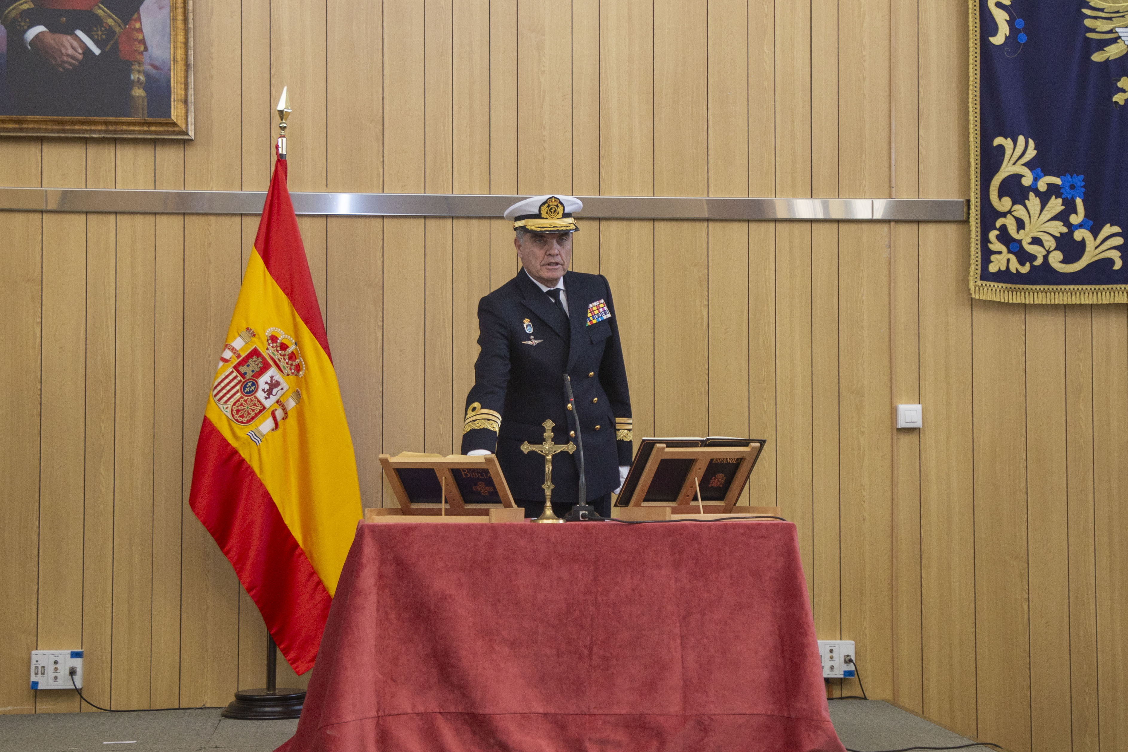 Vice-Admiral Roca takes office
