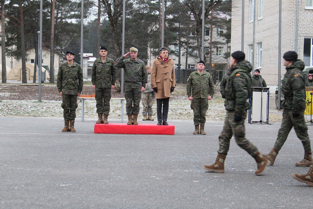 Primer relevo en Letonia entre los militares españoles que forman la enhanced Forward Presence