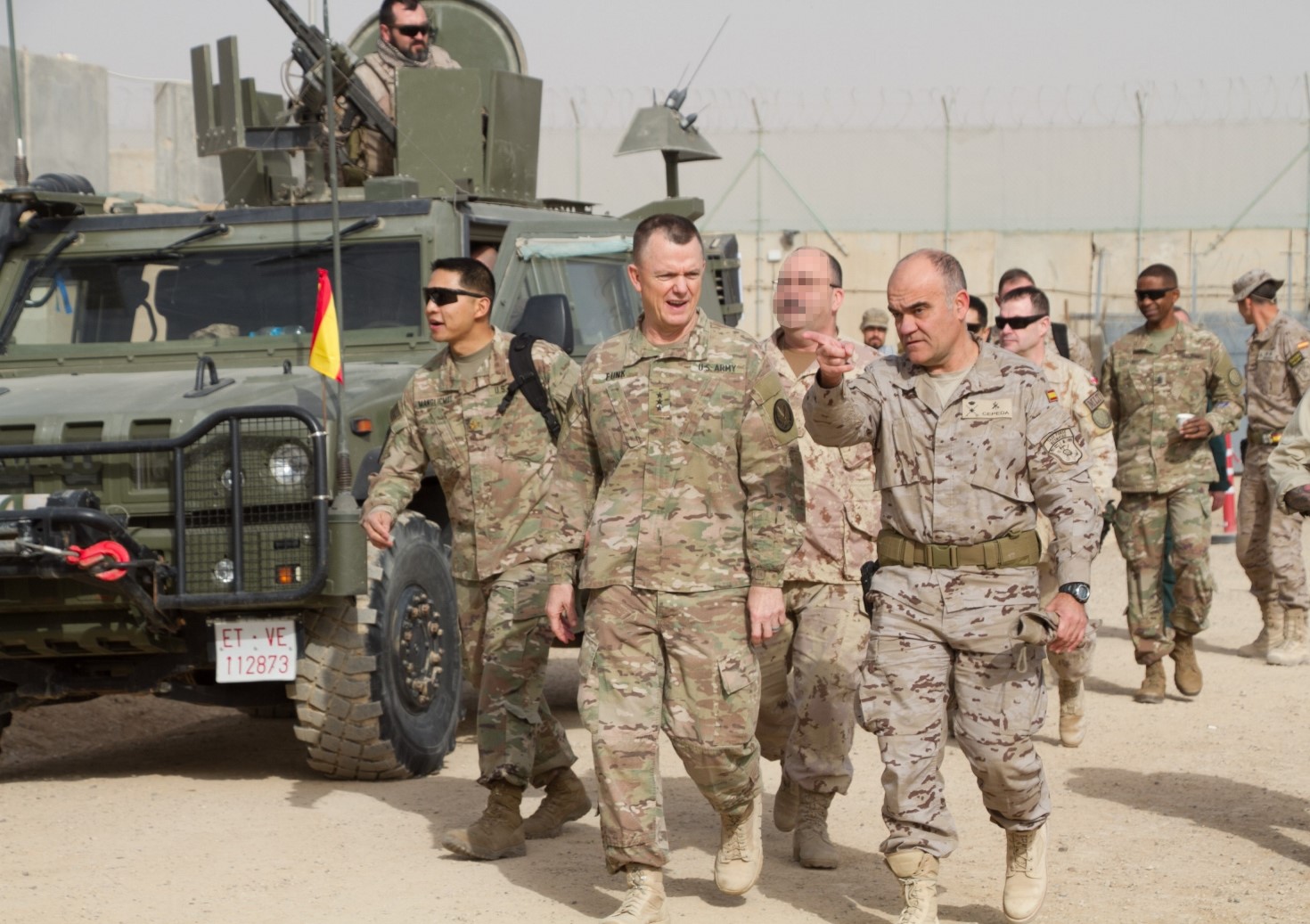 La Task Force Besmayah recibe la visita del máximo responsable de la Coalición en Irak