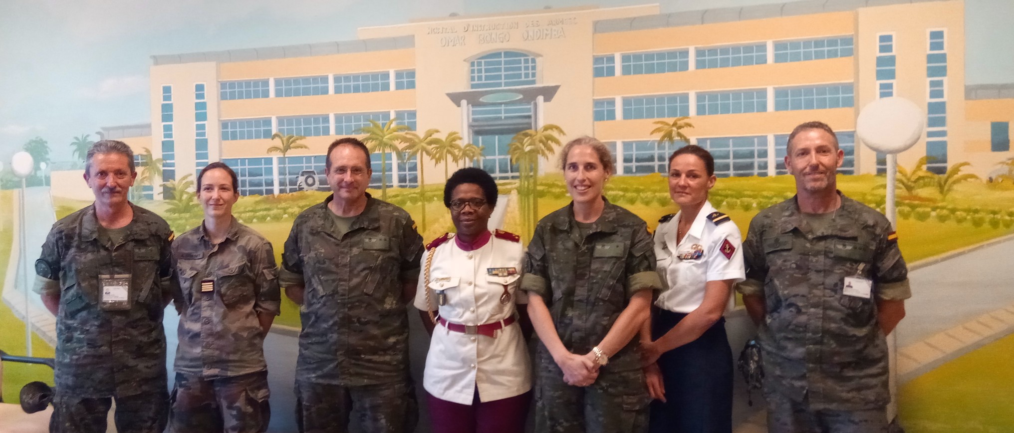 El personal sanitario del Destacamento Mamba ofrece apoyo al hospital militar de Gabón