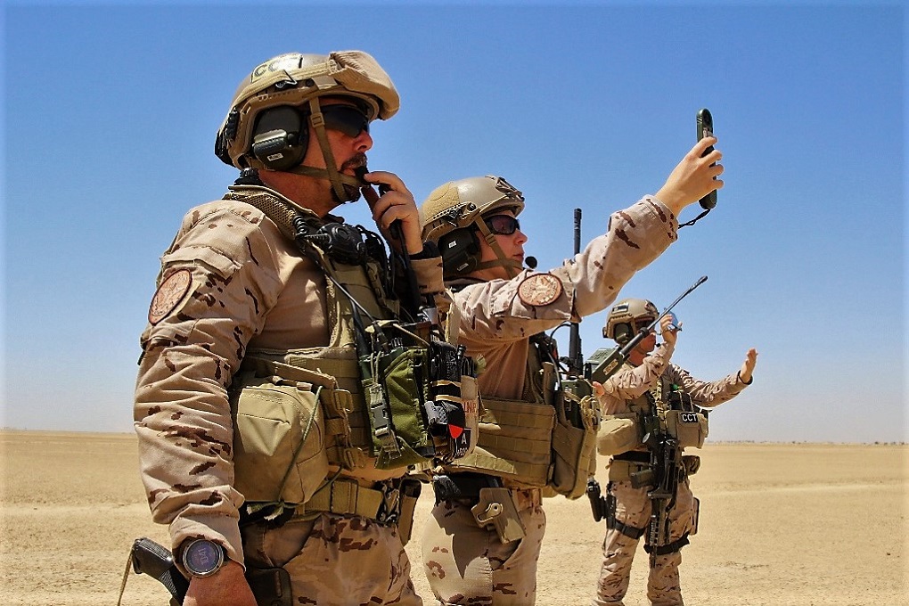 El  equipo TACP de la Task Force Besmayah compagina sus cometidos con colaboraciones con el Ejército del Aire iraquí