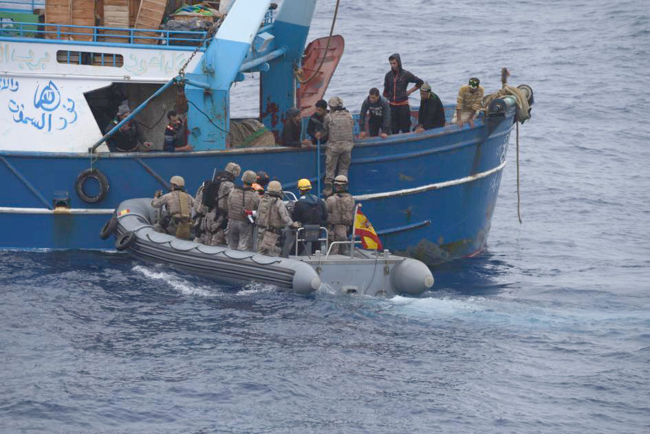 La fragata “Numancia” cumple tres meses en la lucha contra el tráfico ilegal de personas en el Mediterráneo