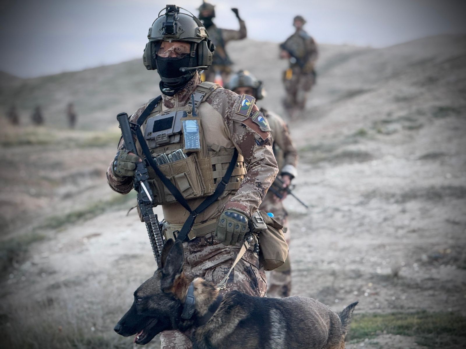 Operadores K9 CTS con el K9 León