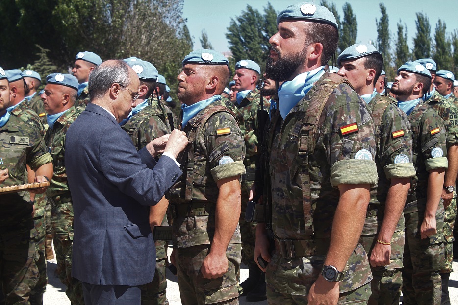 Militares españoles, serbios y brasileños de la BRILIB-XXXI reciben la medalla de UNIFIL