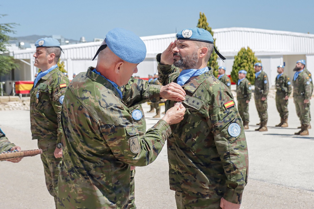 Imposición de la medalla UNIFIL