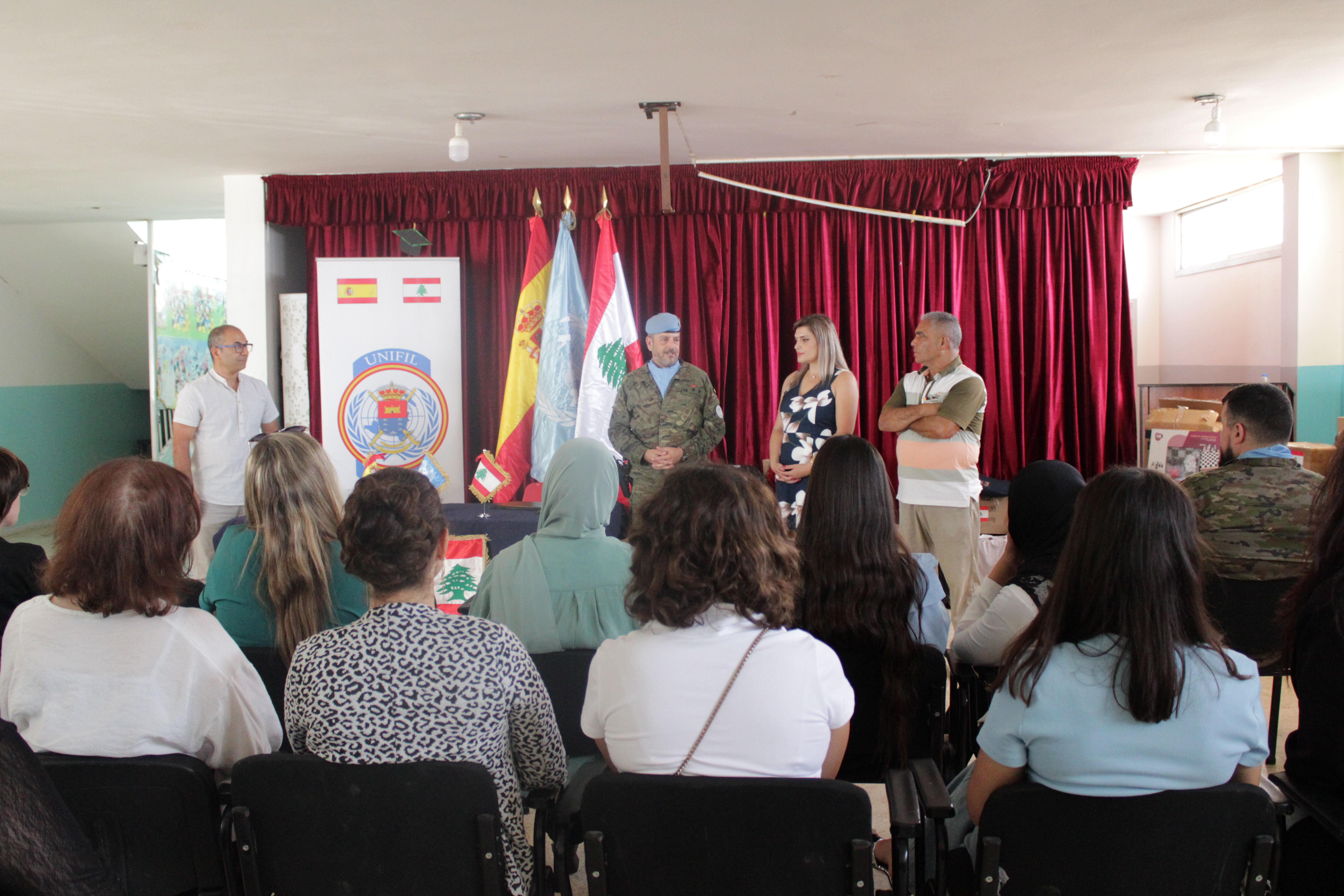 Donación en colegio Ain Aarab