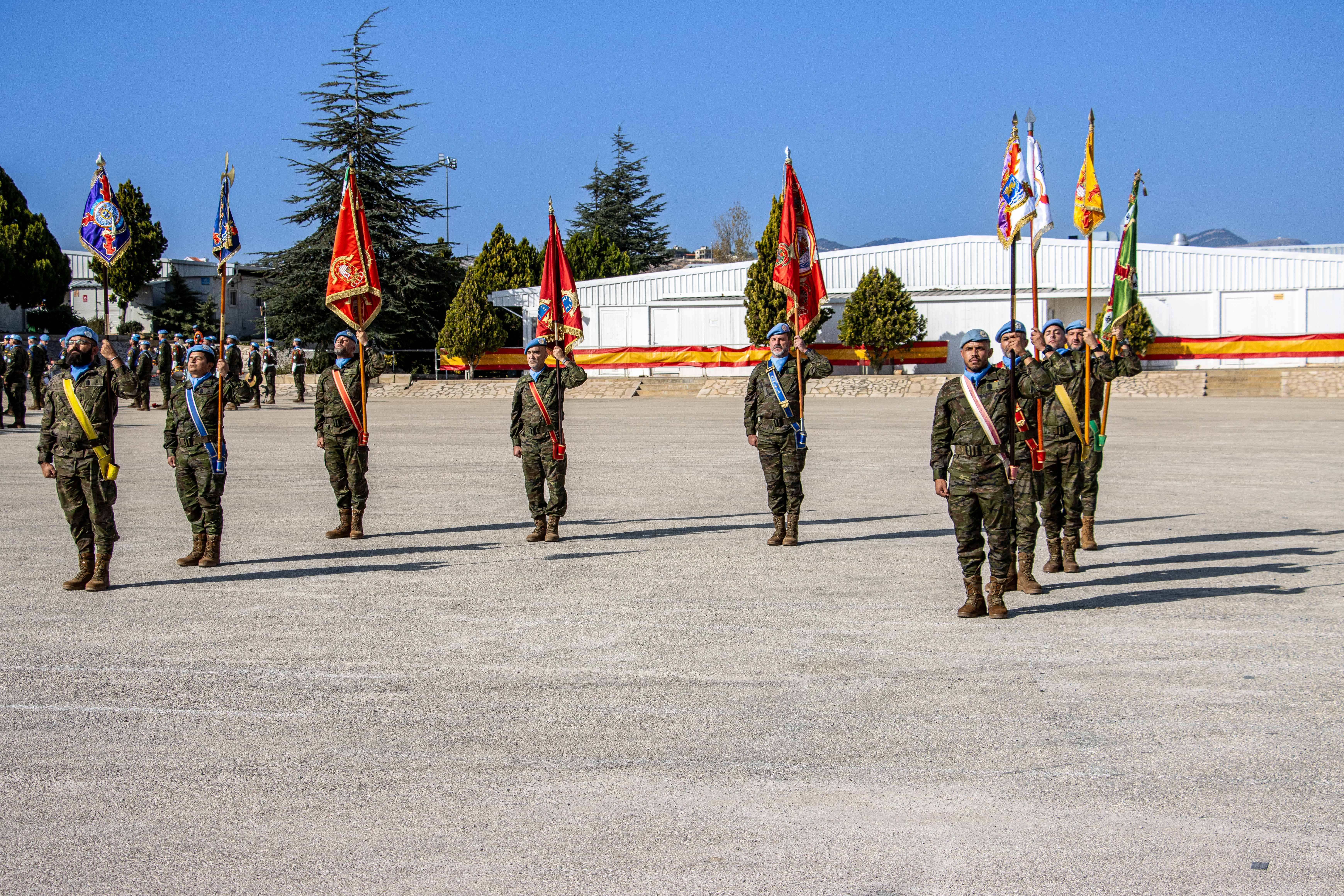 Acto a los caídos durante la ceremonia de la Transferencia de Autoridad