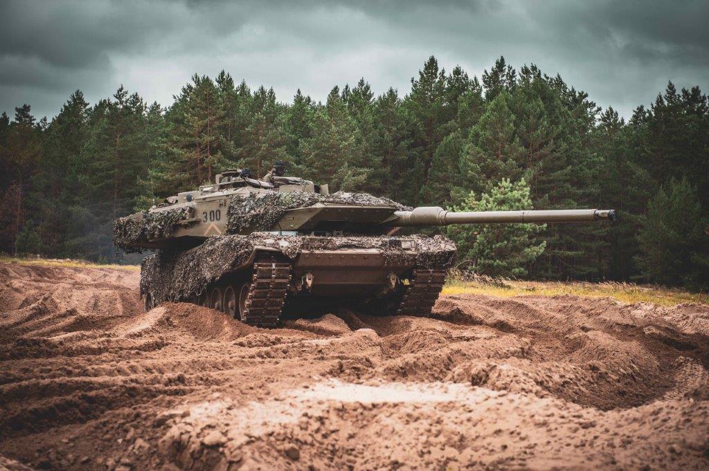 El carro de combate Leopardo aporta la mayor potencia de fuego al Battle Group