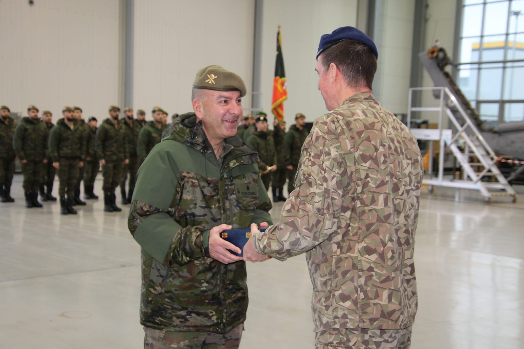 Relevo de contingentes