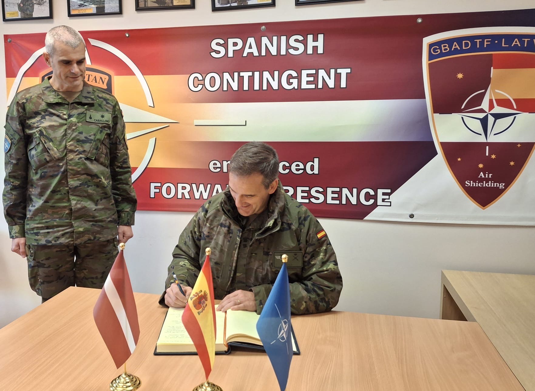 Relevo de contingentes