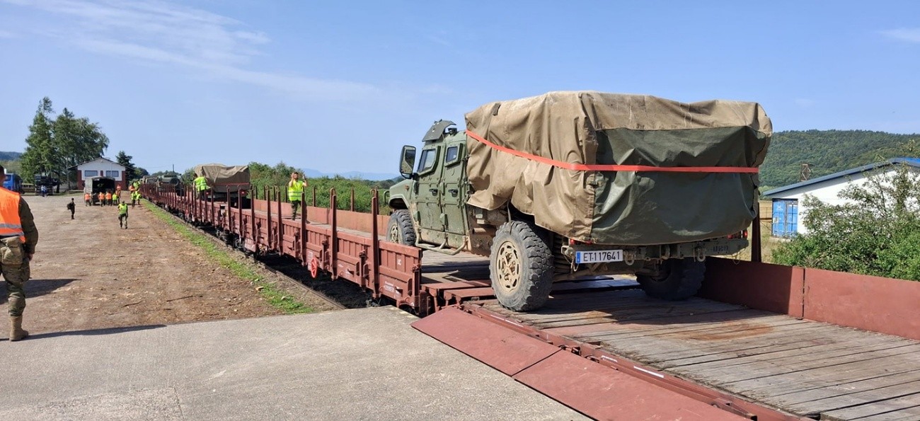 Carga del tren en estación de Sasá