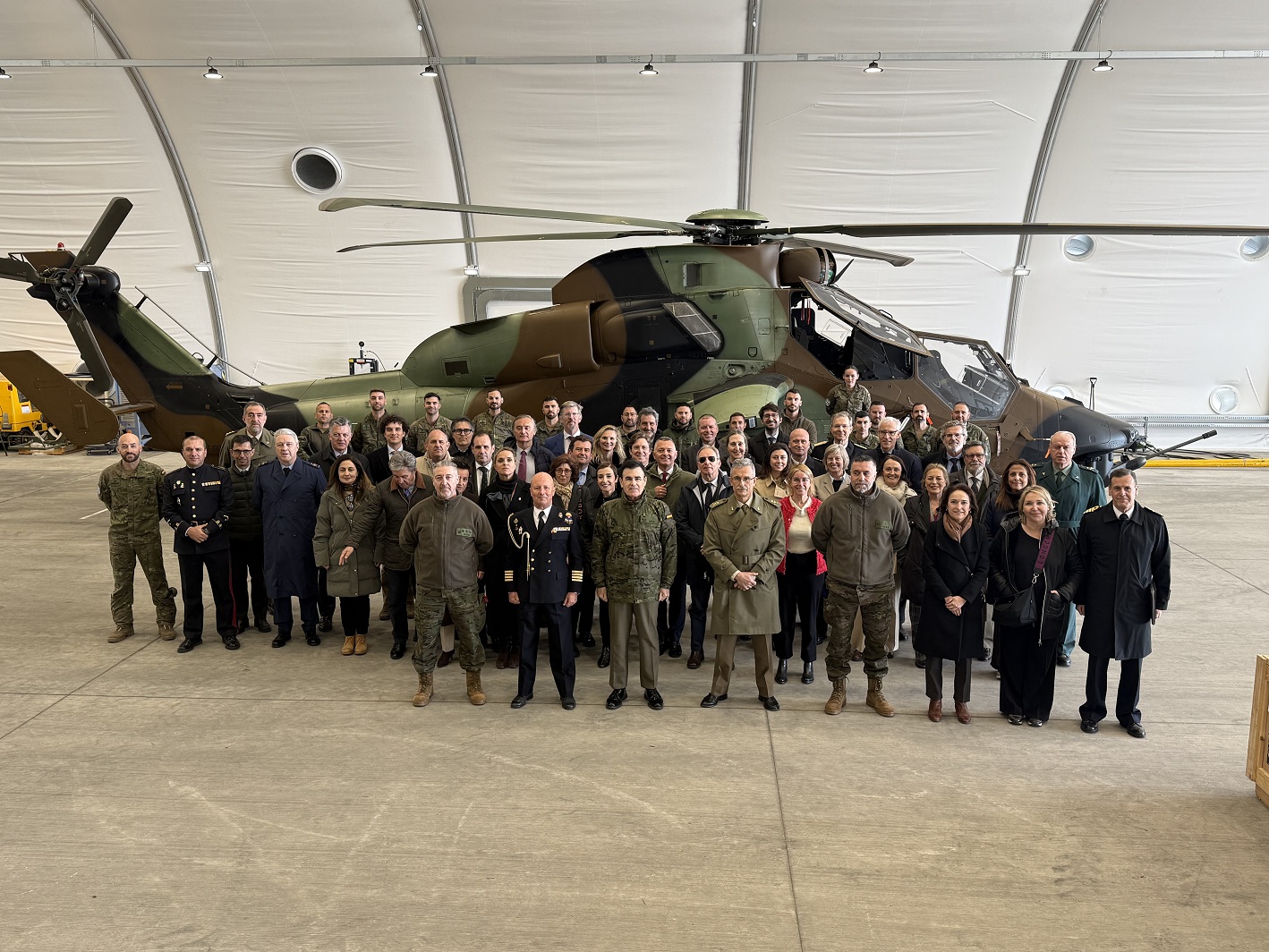Visita a la Unidad de Helicópteros