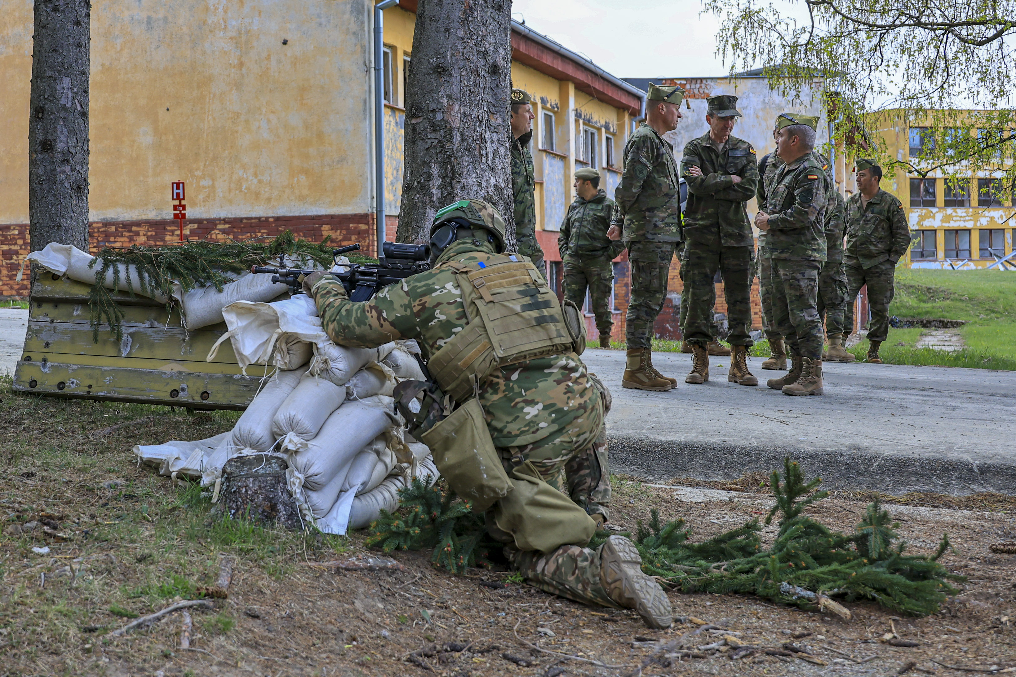 JEMMOPS durante su visita