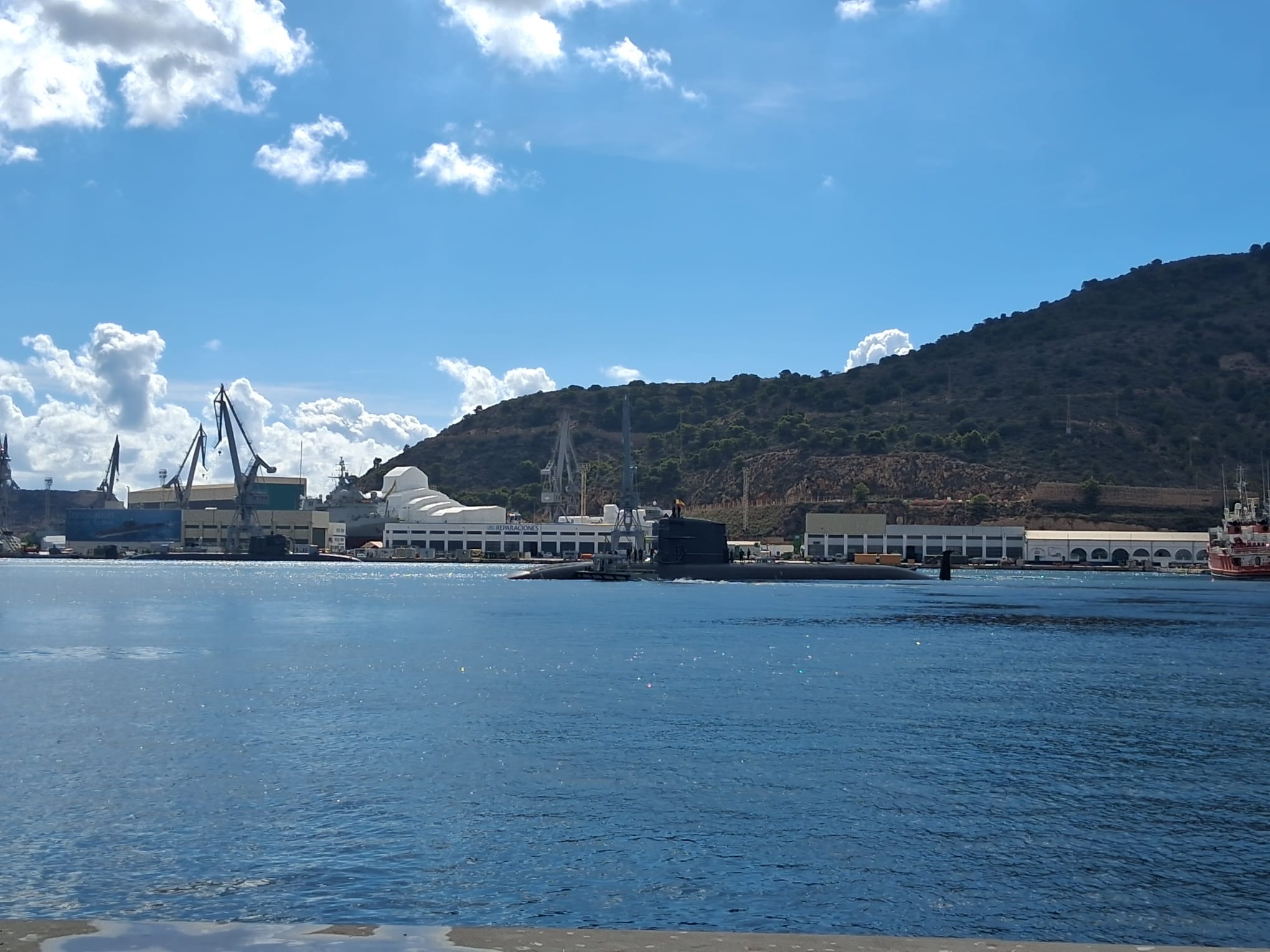 S81 saliendo del Arsenal de Cartagena