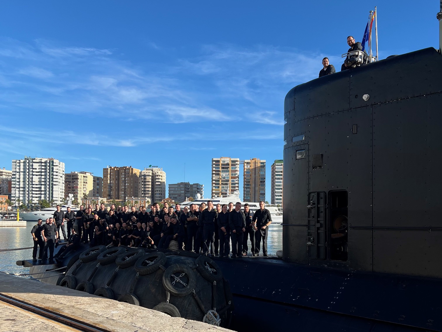 Dotación durante su estancia en el puerto de Málaga