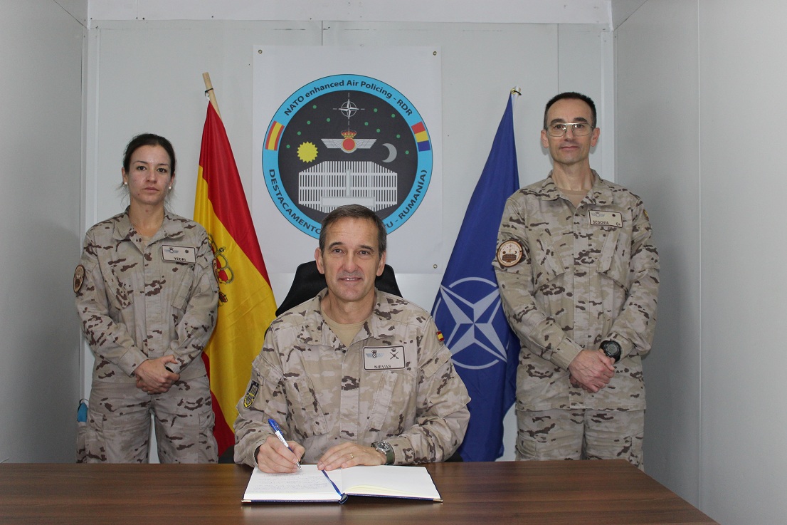 Firma acta de relevo