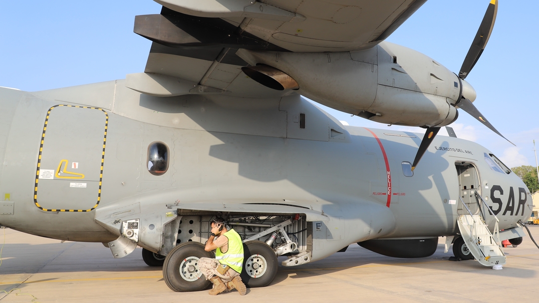 Labores de revisión y mantenimiento del D.4 VIGMA en el DAT ‘Orión’