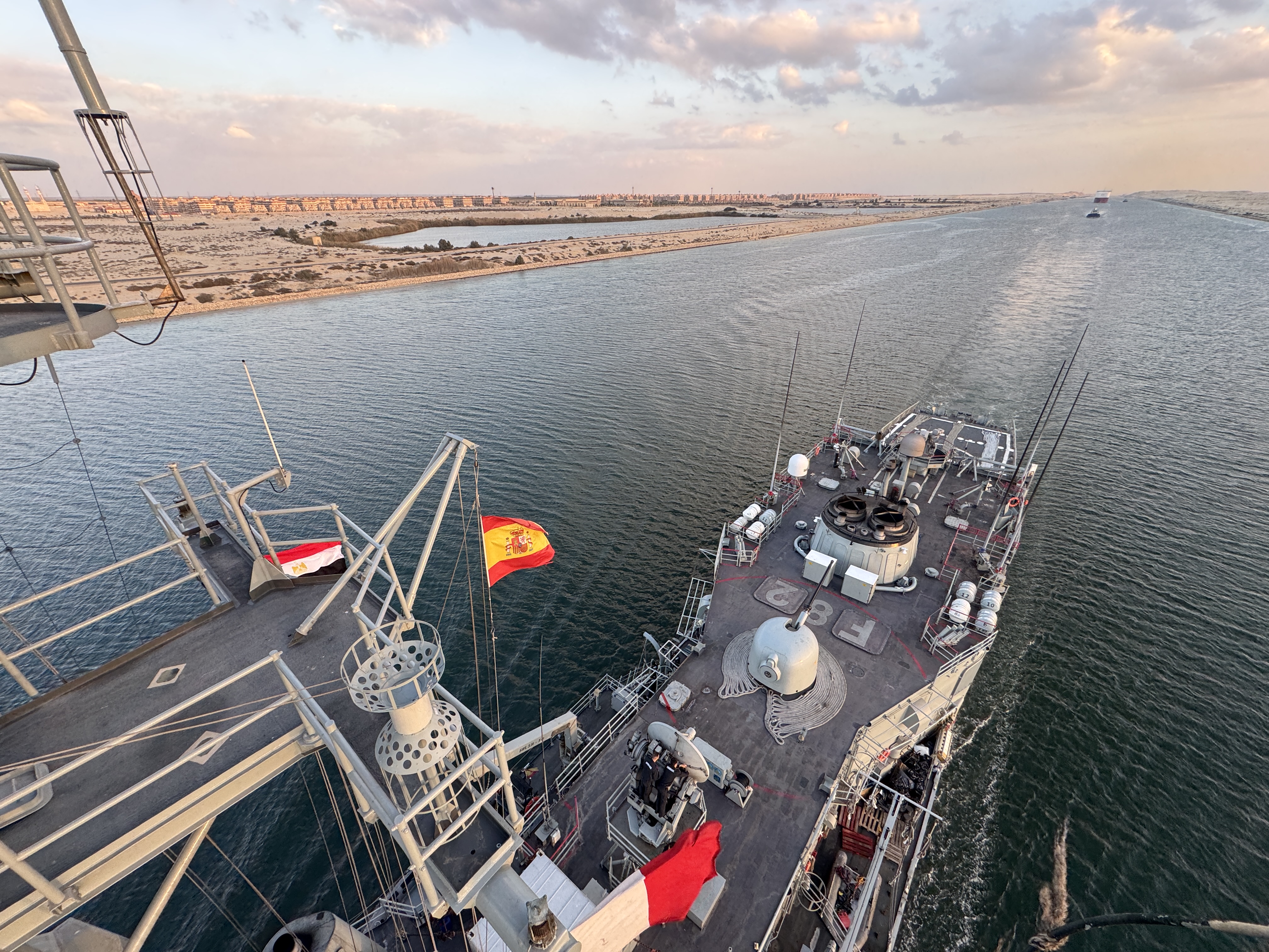 Cruce del Canal de Suez