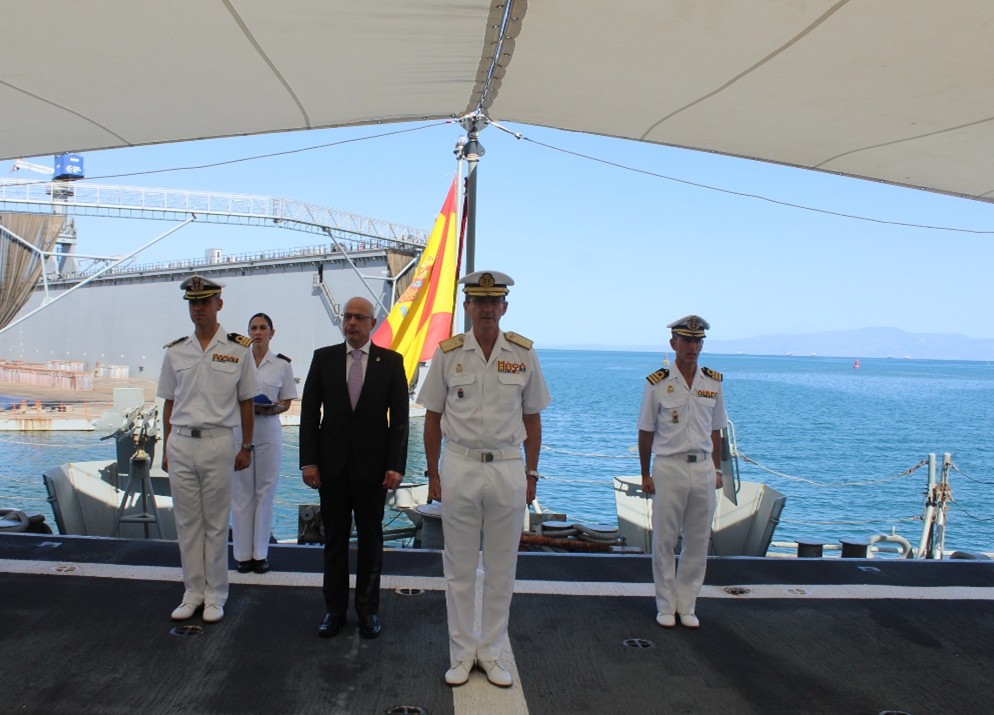 Ceremonia de relevo de las fragatas
