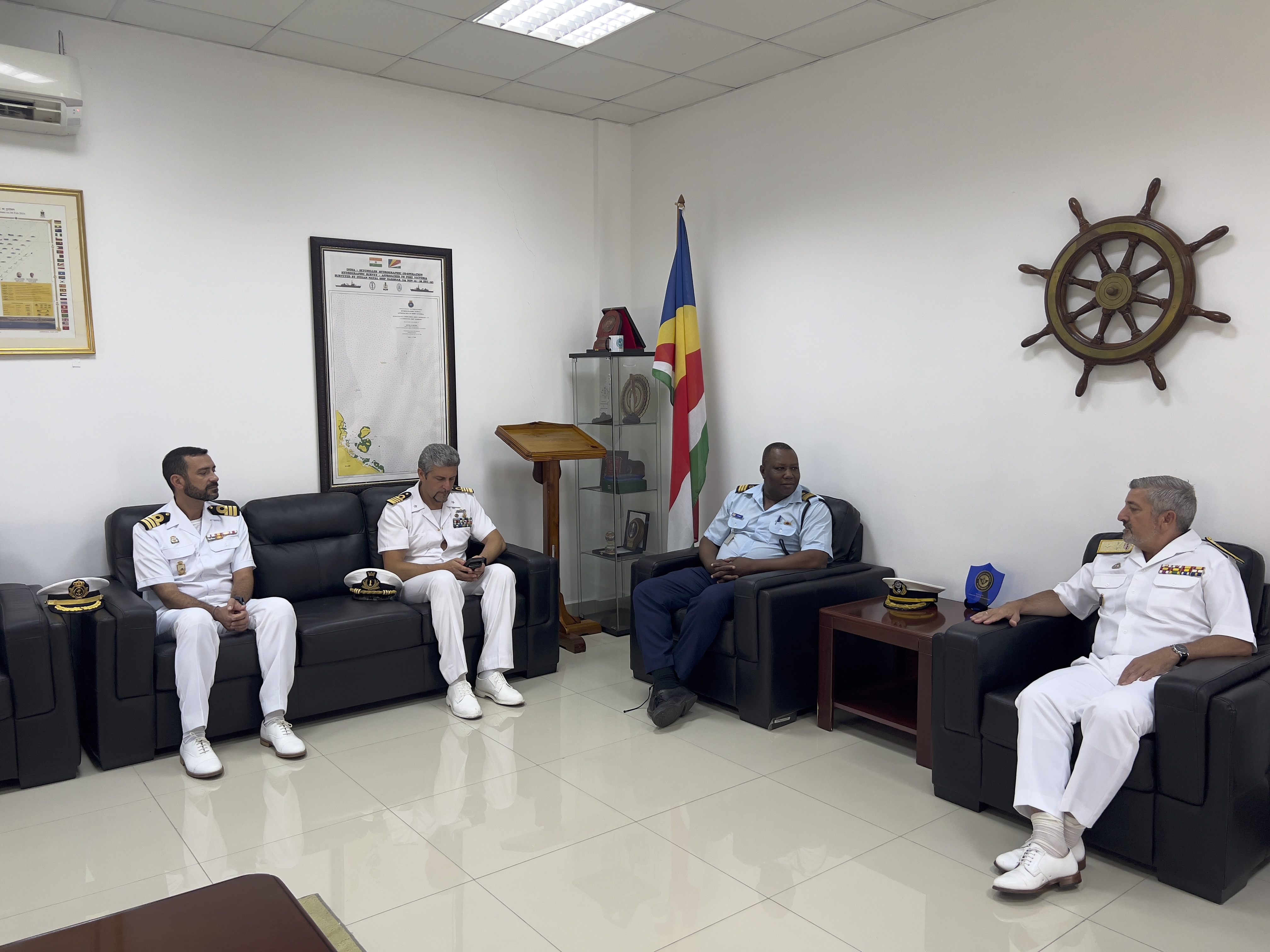 Visita a la Coast Guard de Seychelles