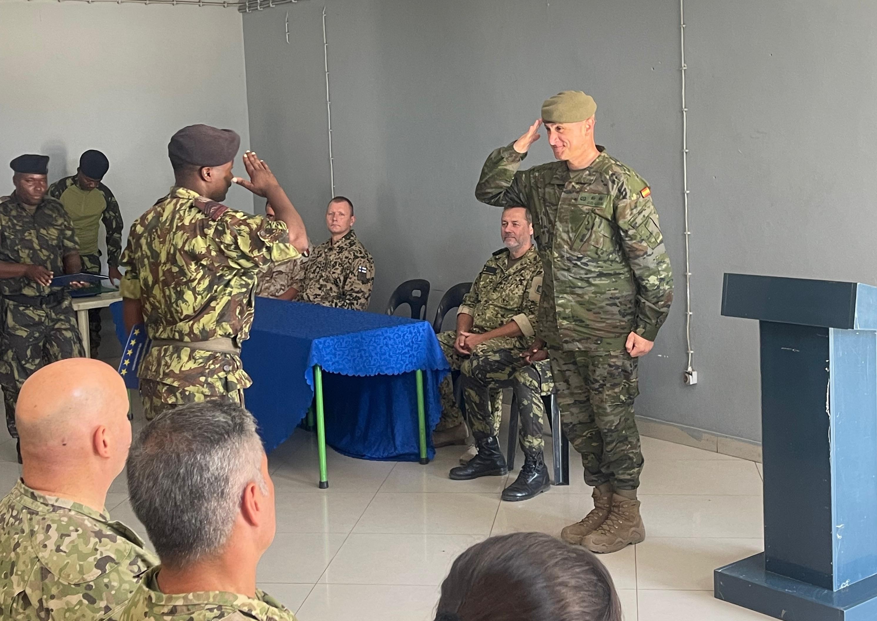 Entrega de diplomas TCOL González-Lázaro