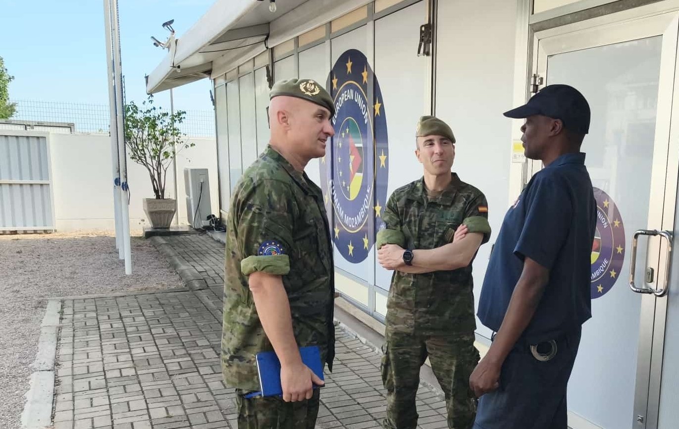 Teniente coronel Bernardo González-Lázaro y comandante César Palomo
