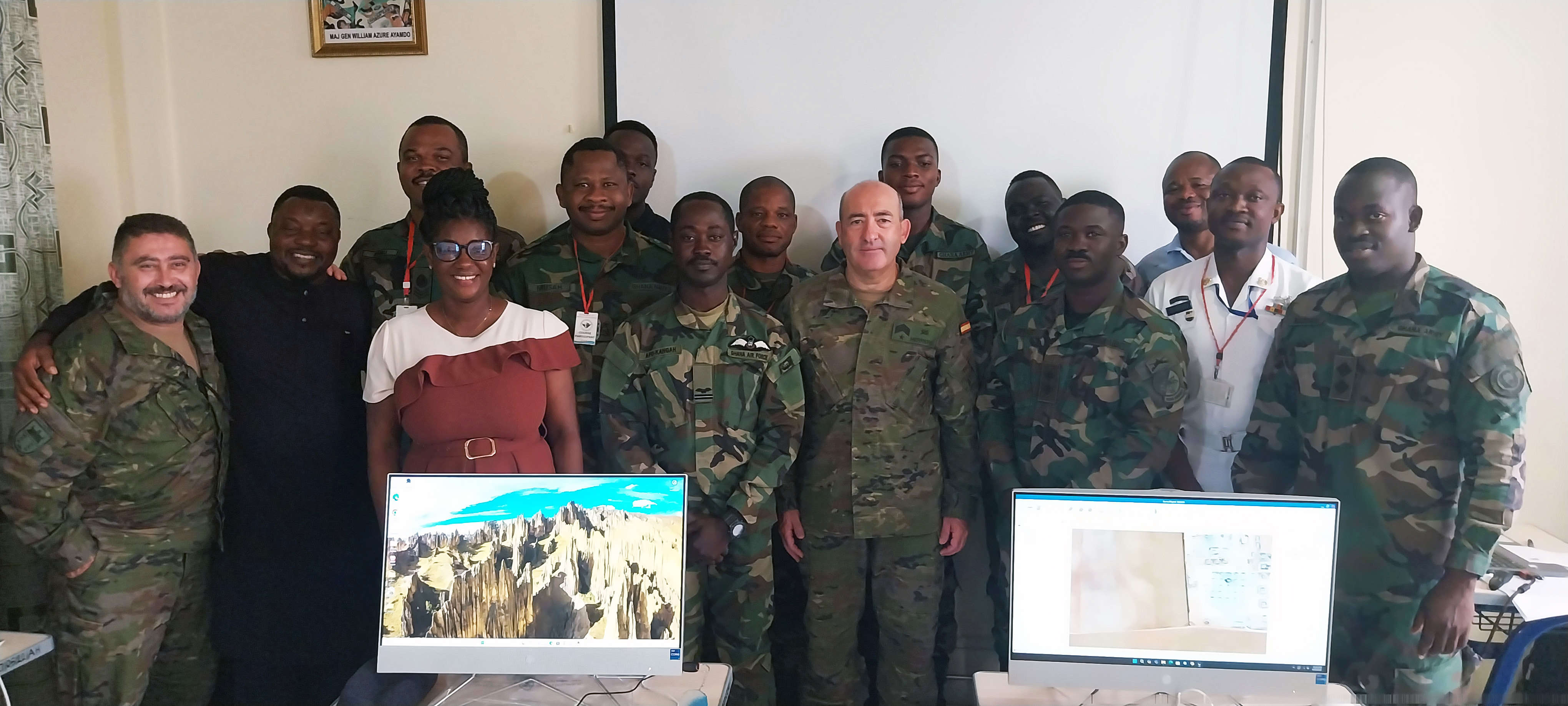 Foto de grupo del primer curso GEOINT