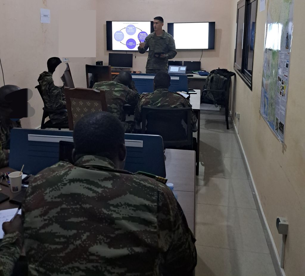 Instructor durante una de las sesiones formativas