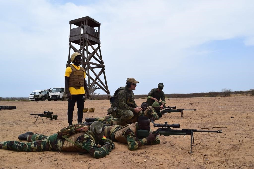 Actividad de tiro con l’Armée de Terre de Senegal