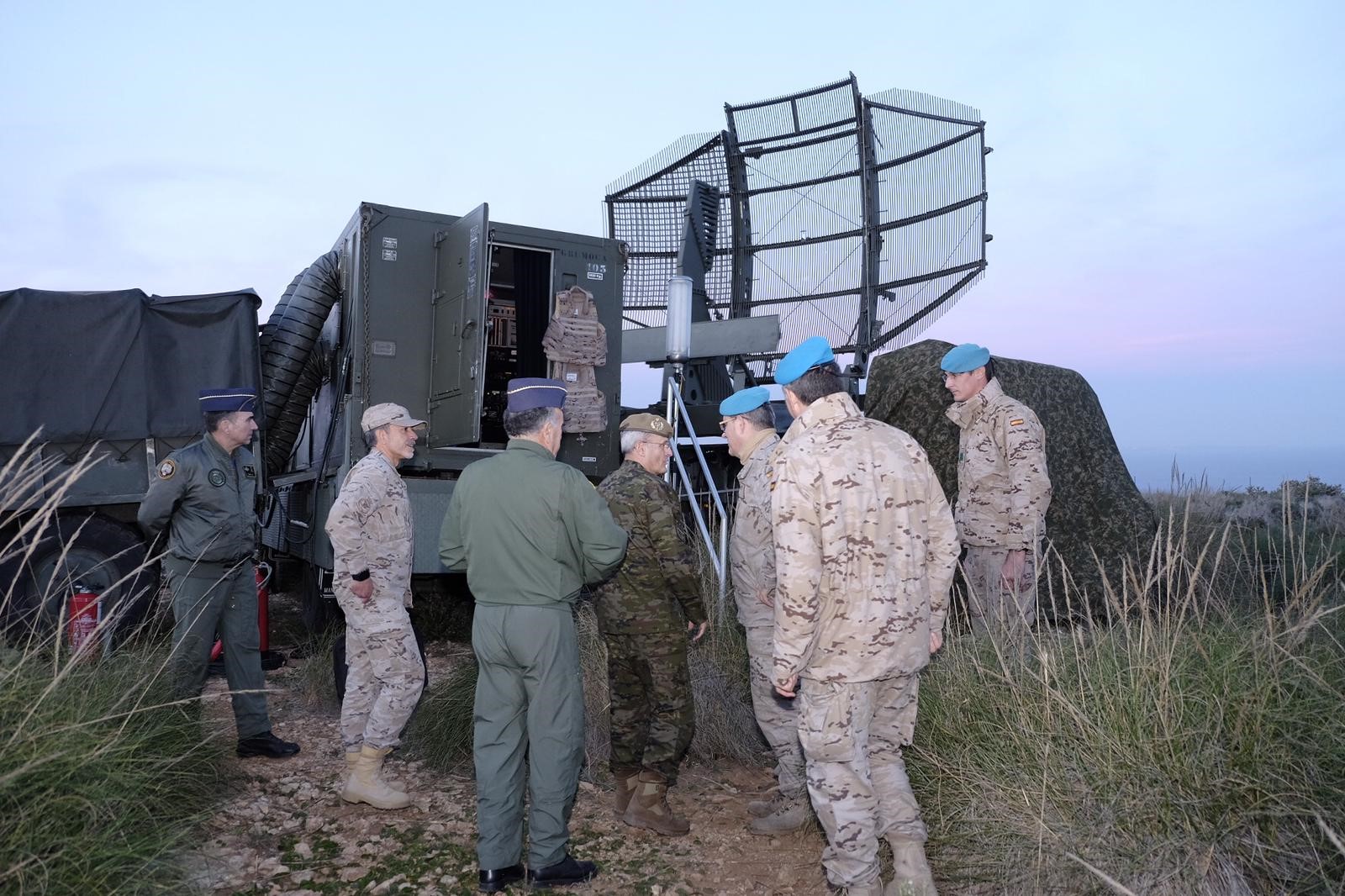 Los Comandantes del Mando de Operaciones y del Mando de Defensa y Operaciones Aéreas supervisan el despliegue en el Eagle Eye 18-03