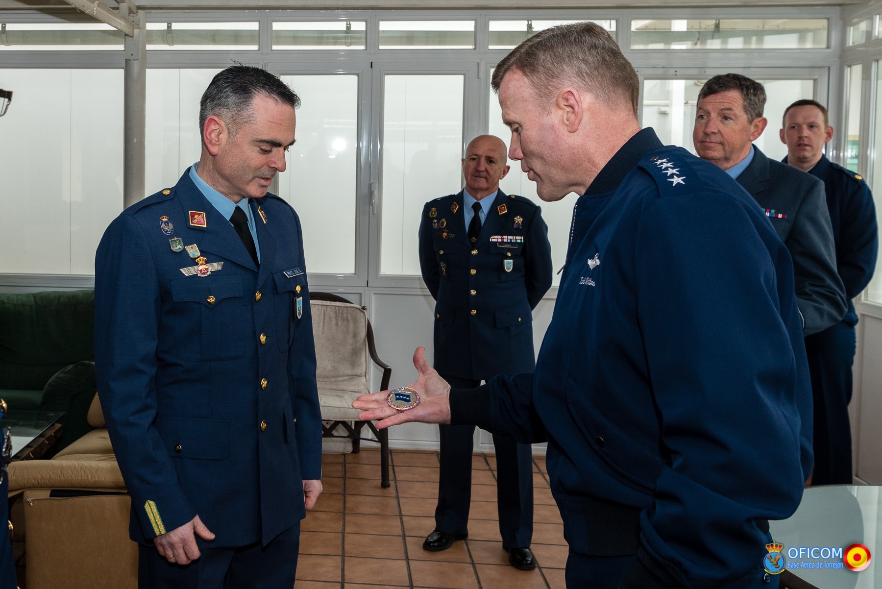 El Comandante del Mando Aéreo Aliado visita el Centro de Operaciones Aéreas Combinadas de Torrejón