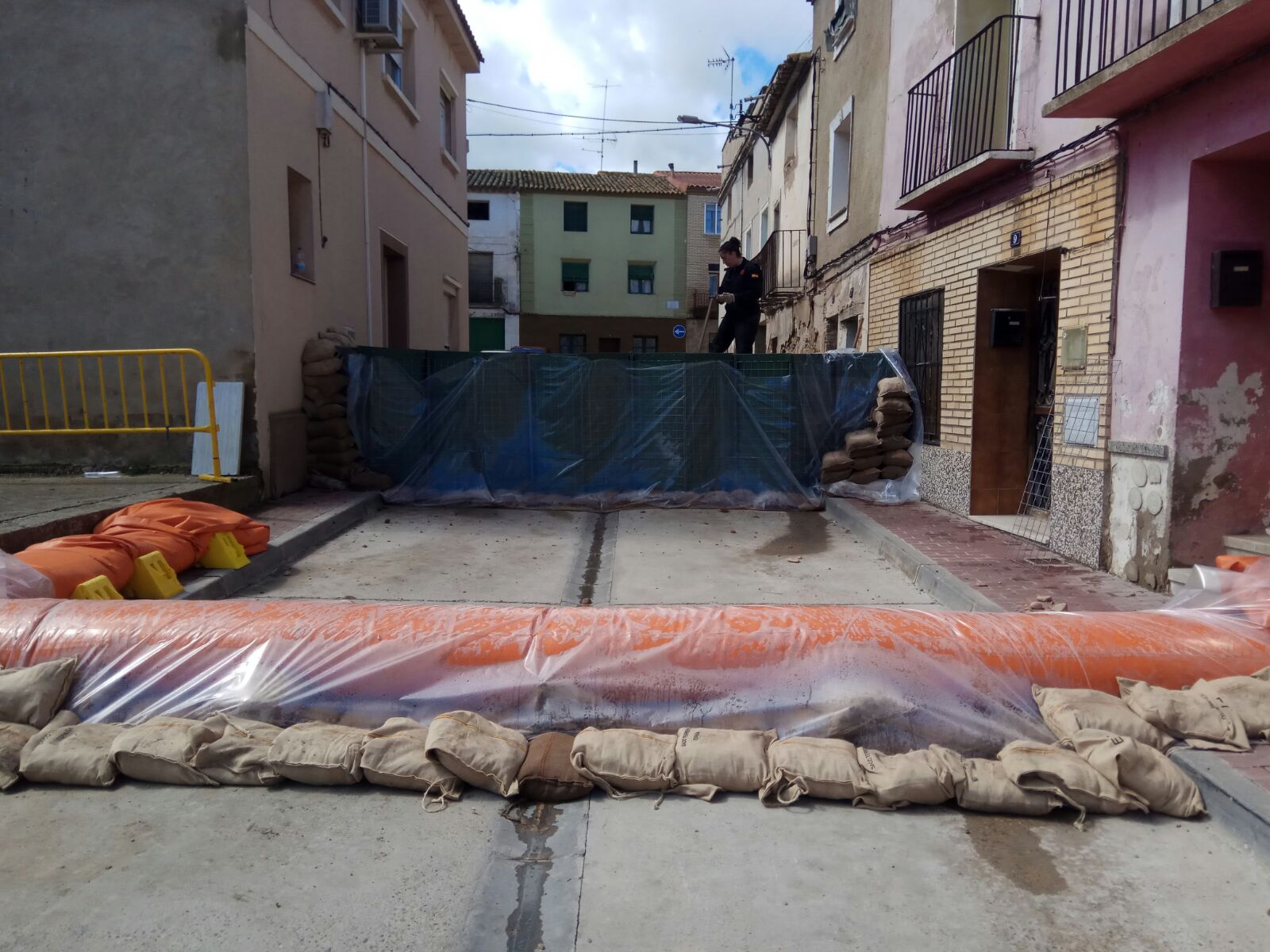 La UME interviene en Aragón para paliar los daños por las inundaciones causadas por la crecida del río Ebro