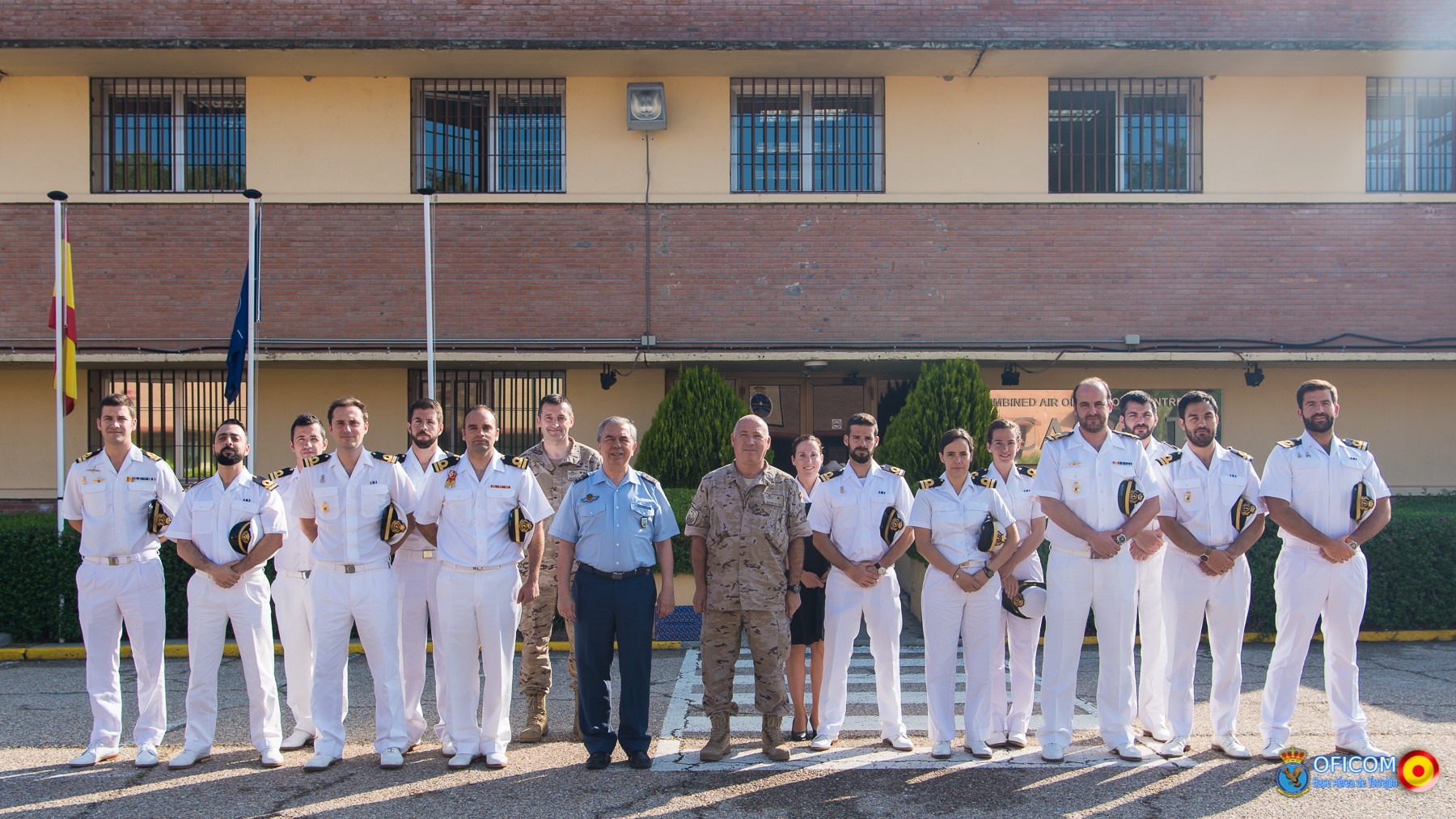 Visita del curso de tecnologías de las comunicaciones y de la información de la Armada al Centro Combinado de Operaciones Aéreas