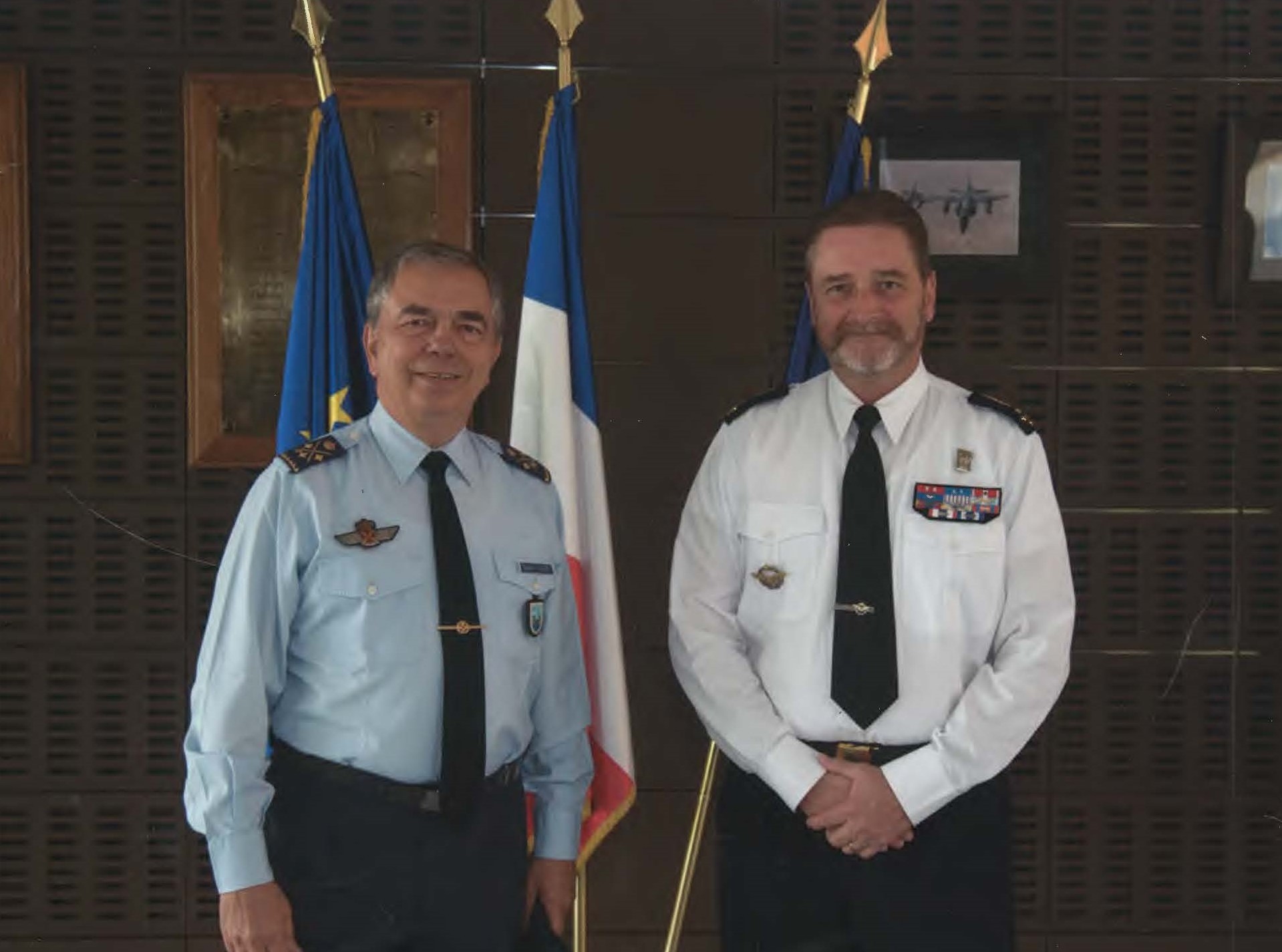 El comandante del CAOC-TJ visita el Mando de Defensa Aérea y Operaciones Aéreas de Francia
