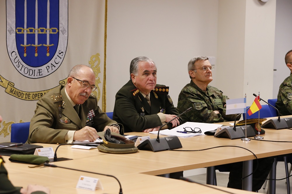 El Jefe del Estado Mayor Conjunto argentino visita el Estado Mayor de la Defensa