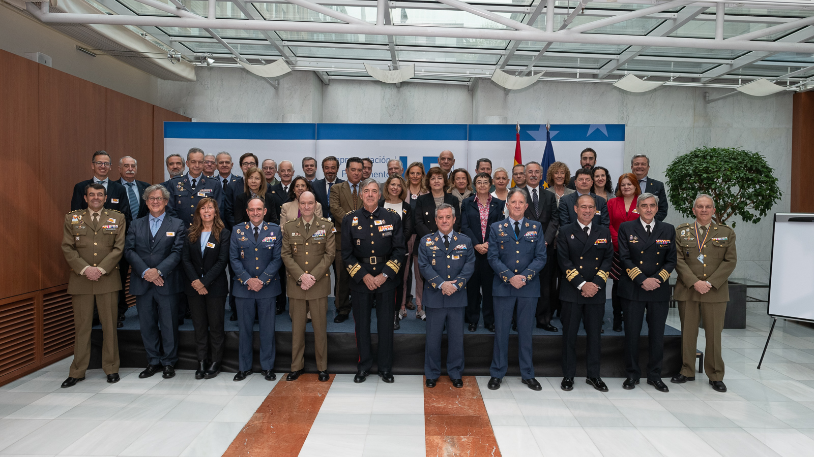 El XL Curso de Defensa Nacional visita la OTAN y la UE en Bruselas