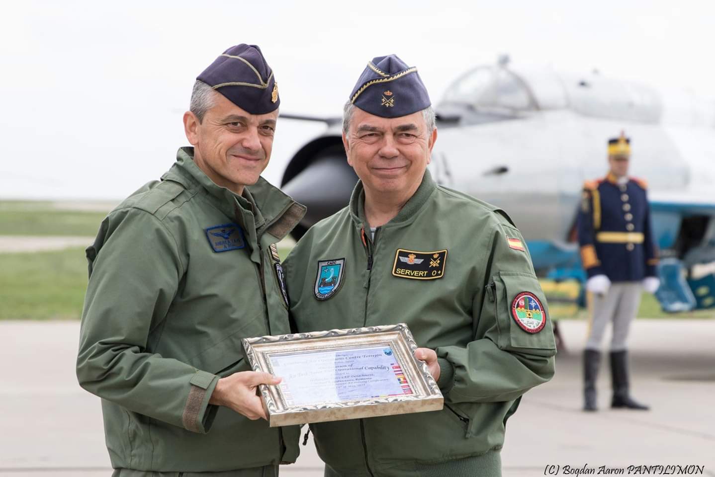 El Comandante del CAOC-TJ certifica el destacamento italiano en Rumanía para participar en eAP