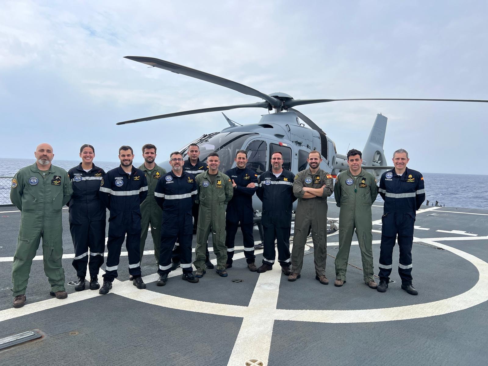 12º Escuadrilla a bordo del 'Patiño'