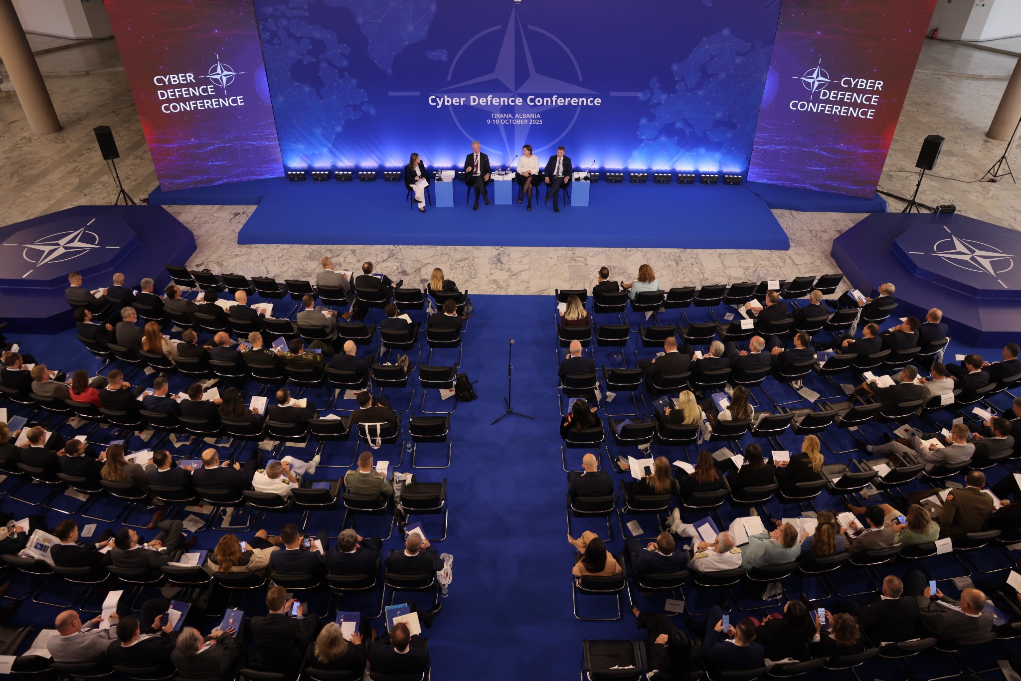 El MCCE presente en una de las ponencias de la Cyber Defence Conference en Albania