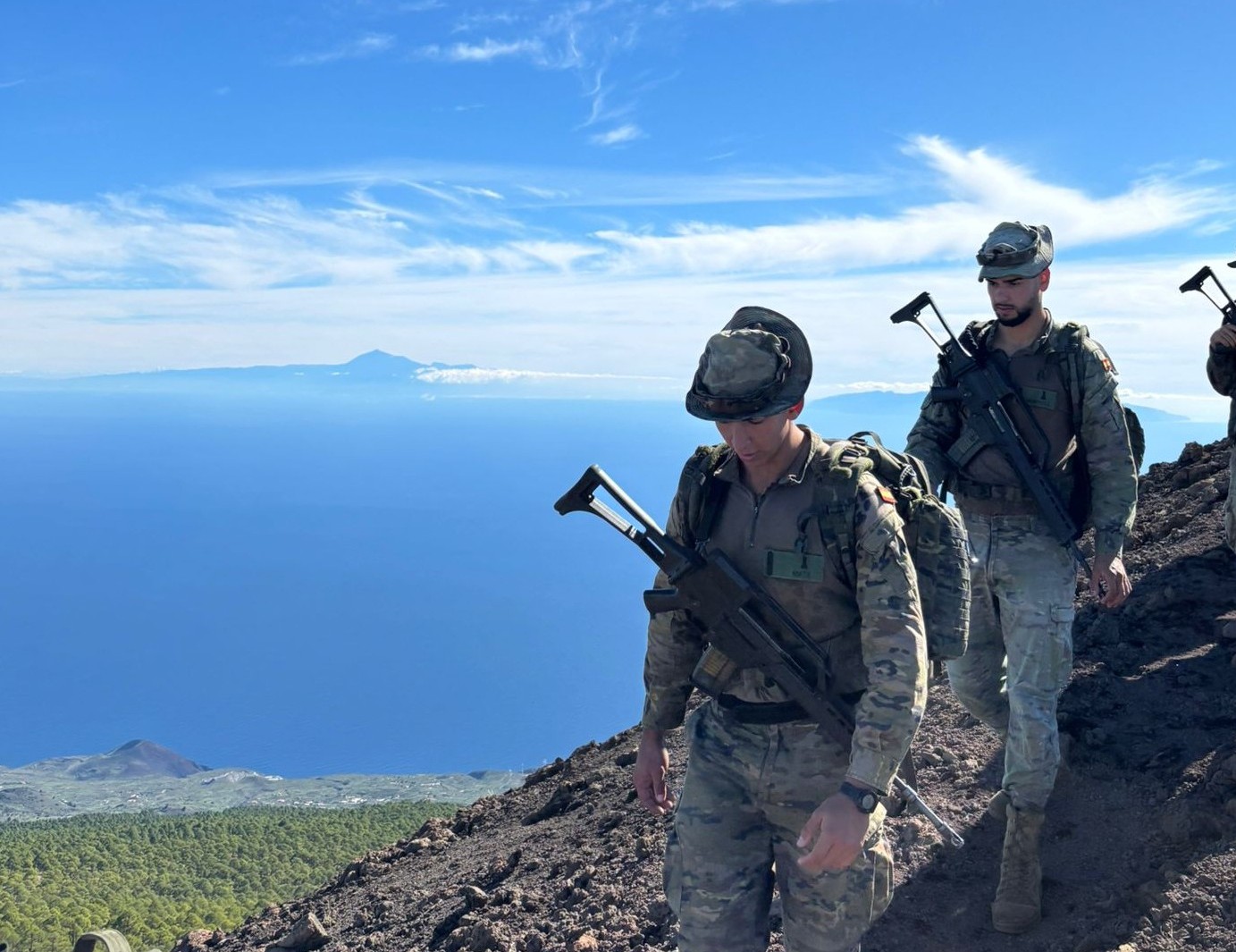 Patrulla en la ruta de los Volcanes