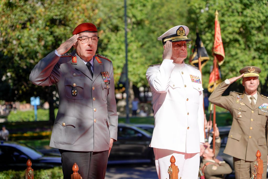 Almirante general López Calderón y general Breuer
