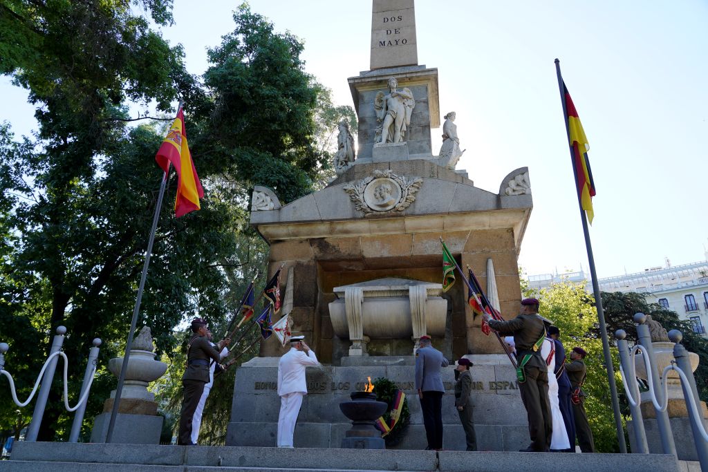 Homenaje a los caídos en la Plaza de la Lealtad, Madrid