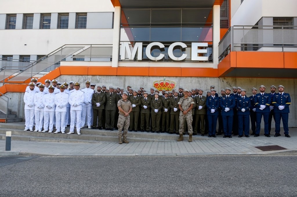 Foto de familia de los nuevos boinas grises