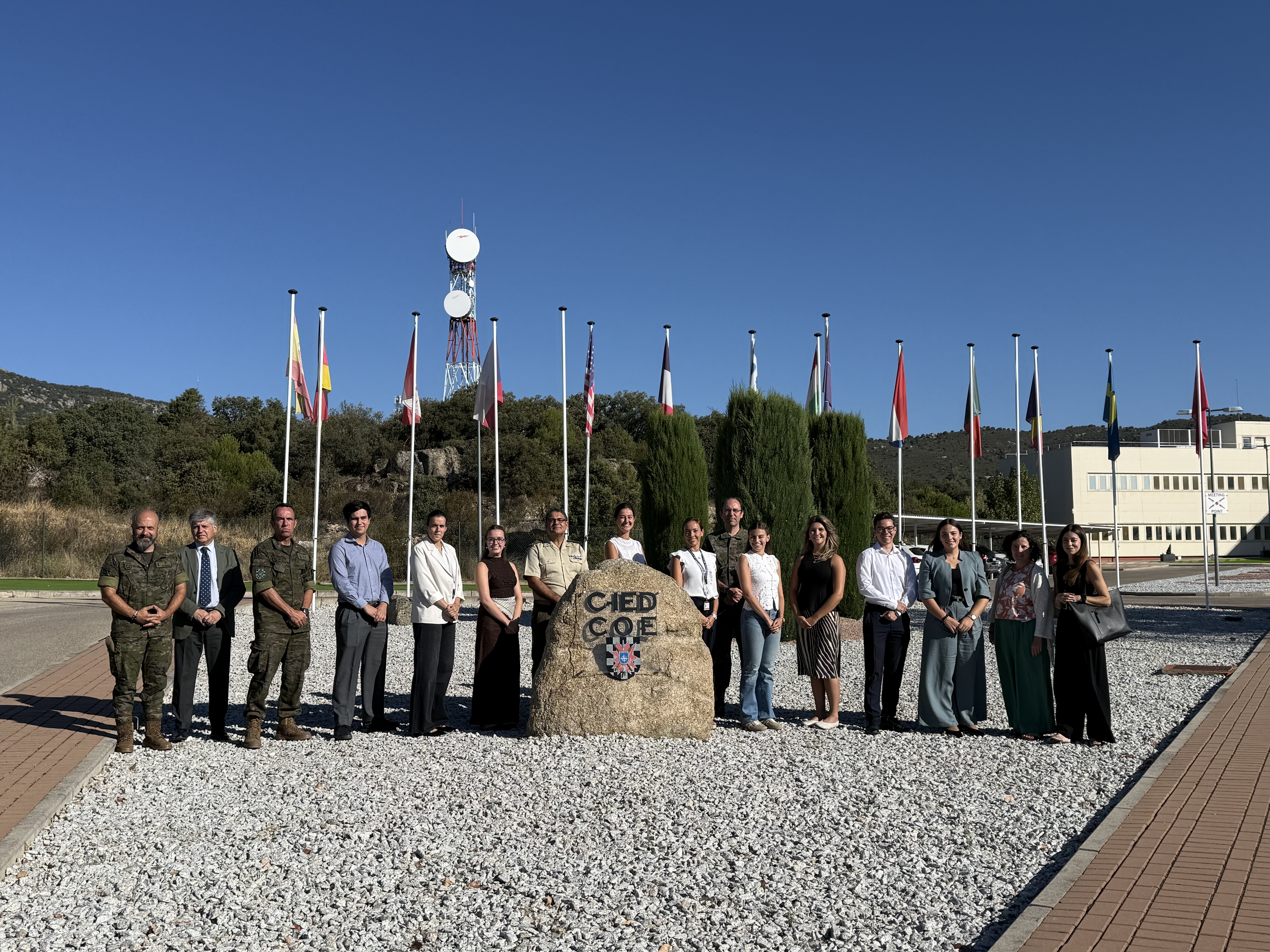 Alumnos en prácticas, docentes y personal del Centro