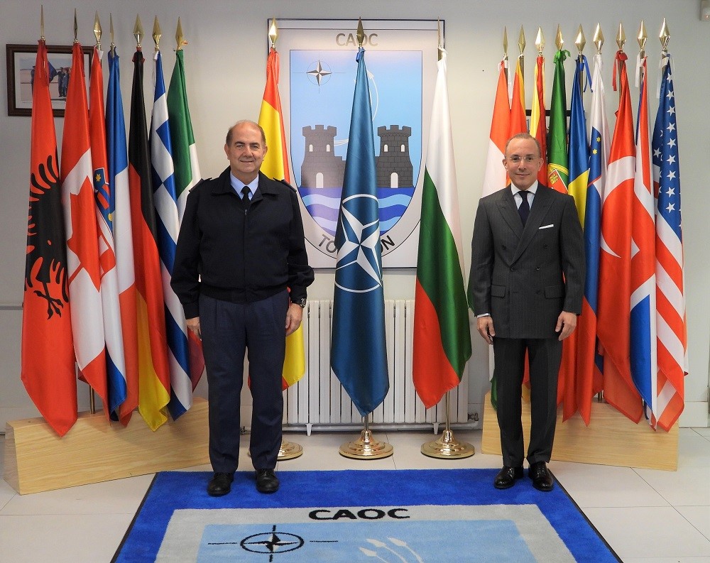 El TG De la Cruz junto al Embajador de Bulgaria en España