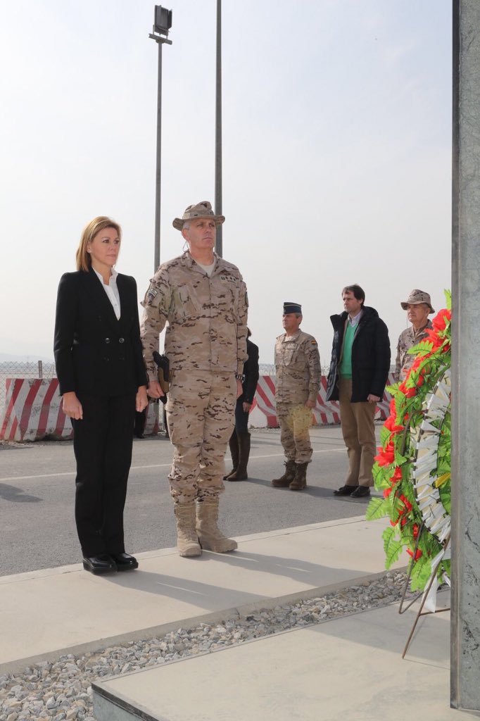 La ministra de Defensa visita a los militares españoles integrados en la misión Resolute Support en Afganistán