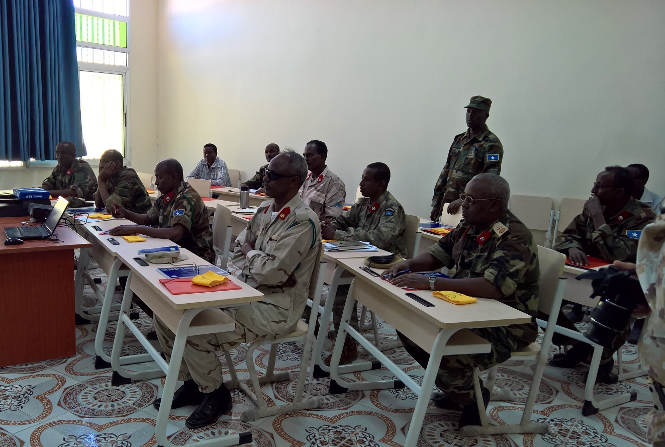 Preparación de oficiales de diversos Cuarteles Generales somalíes en apoyo a la seguridad internacional