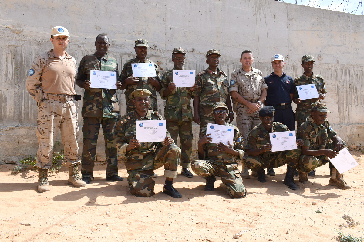Los militares somalíes aprueban la formación en técnicas de enseñanza, liderazgo y Derechos Humanos